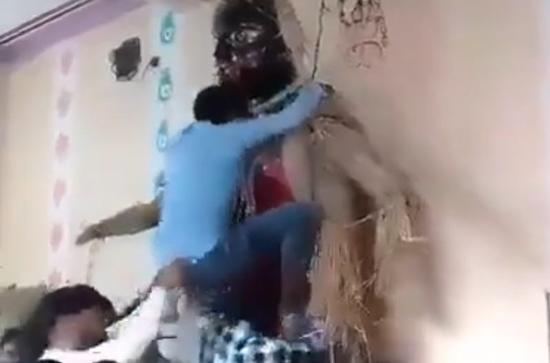 Viral video does not show Bangladeshi Muslims desecrating deity's idol but Hindu religious ceremony in India